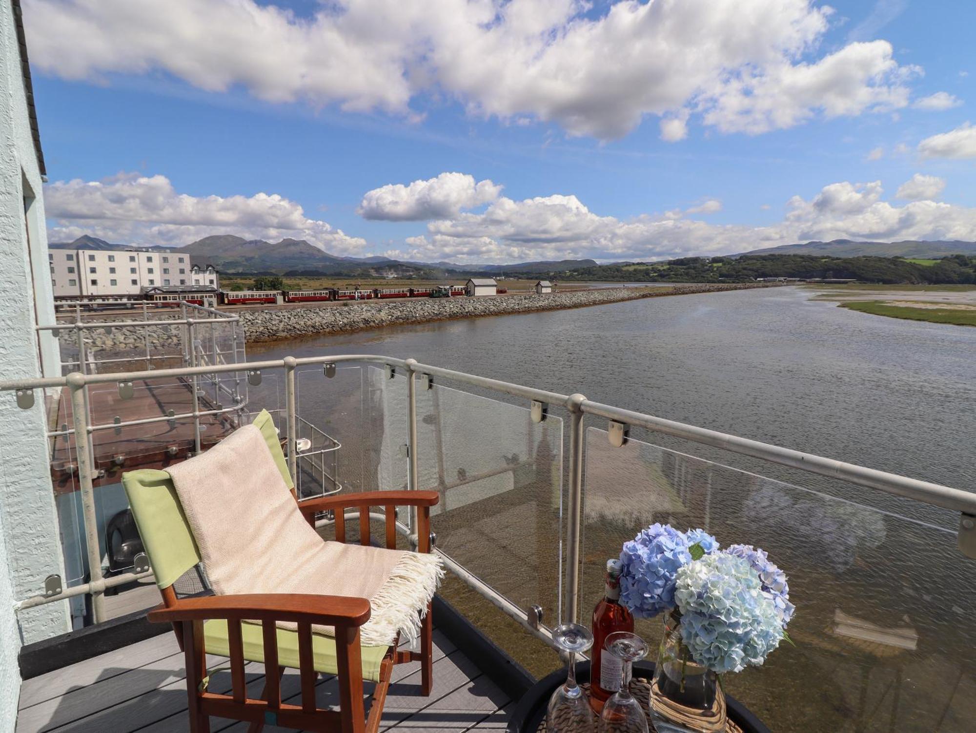 Appartement Estuary Escape à Porthmadog Extérieur photo
